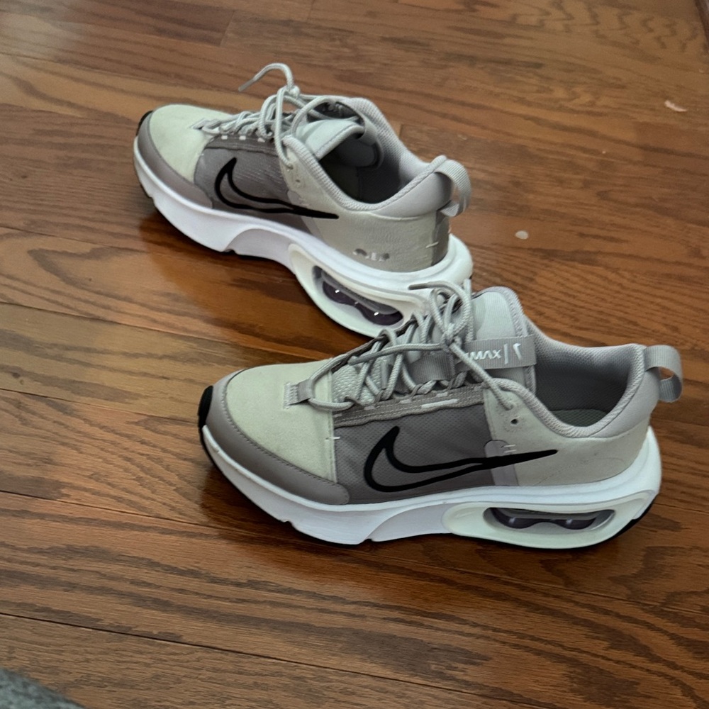 Nike Air Max Gray and Black Sneakers